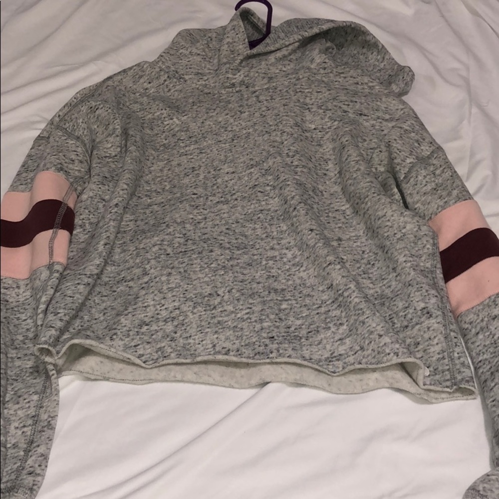 Abercrombie cropped hoodie